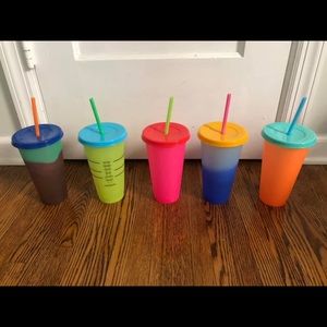 Starbucks color changing cups!